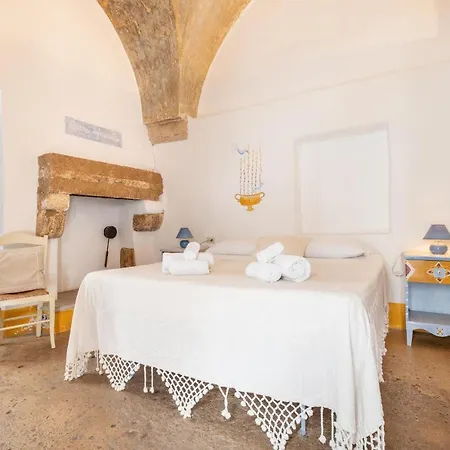 Palazzo Briganti 3* Racale